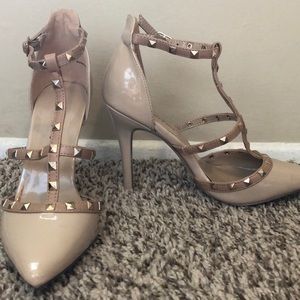 Nude gold studded heels size 7